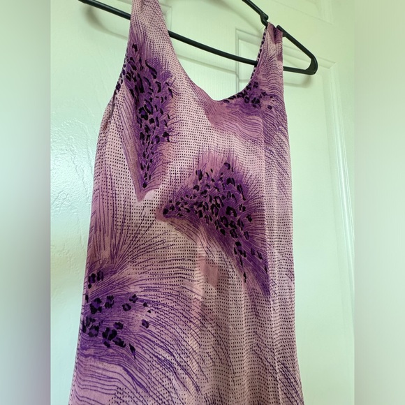 2 looks in one full length dress. Pinks and purple animal and feather prints - Picture 3 of 9